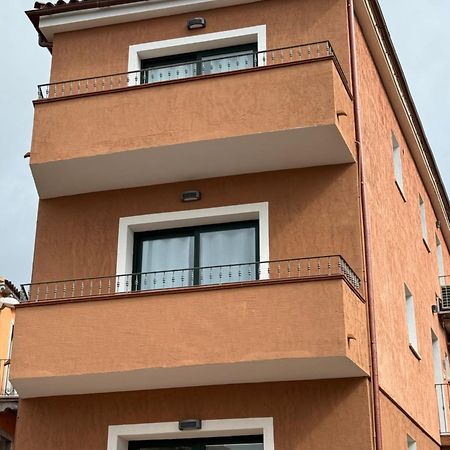 Monis Hogar Lägenhet Arzachena Exteriör bild