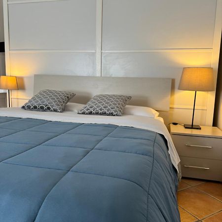 Monis Hogar Lägenhet Arzachena Exteriör bild